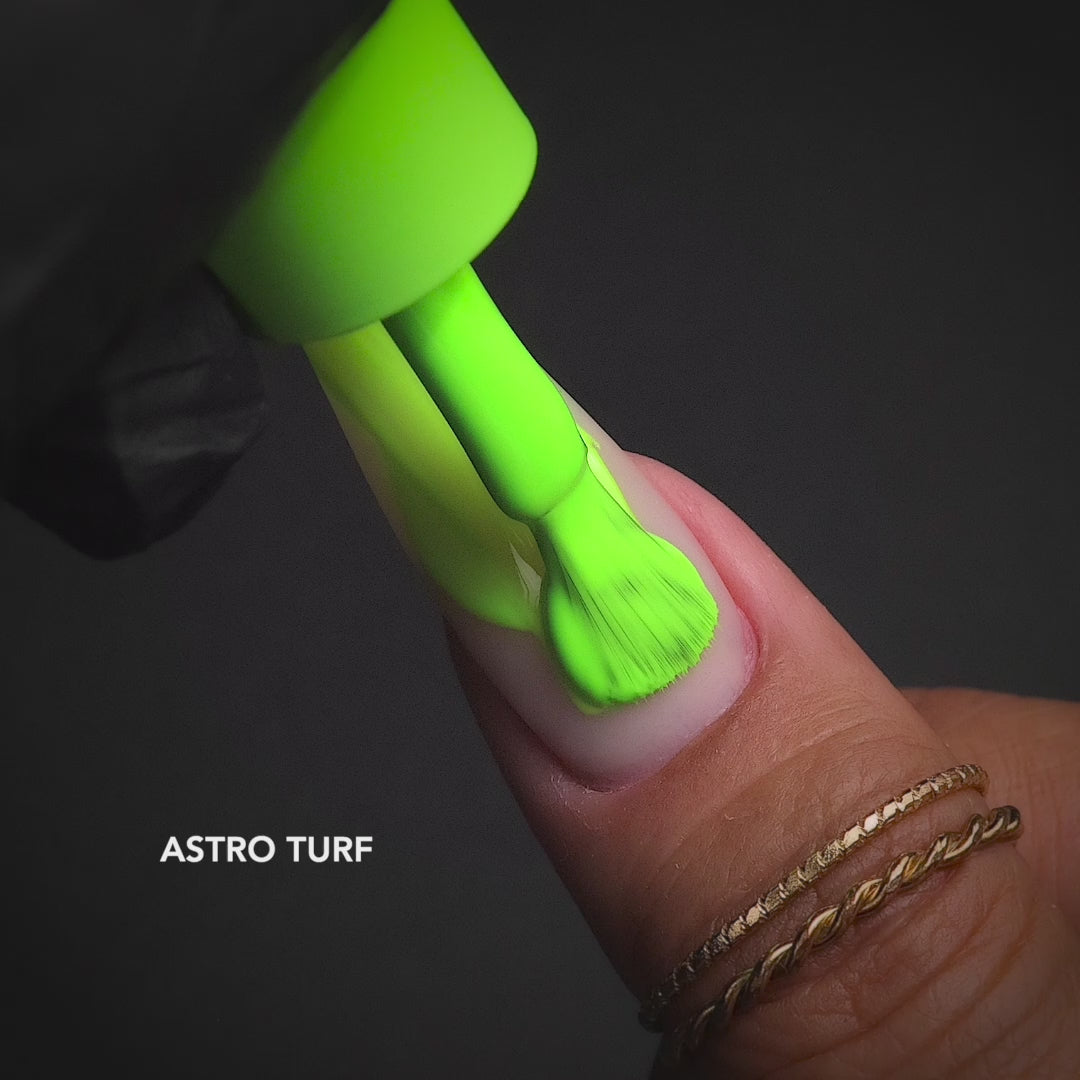 Astro Turf – Chaun Legend Professional Nails